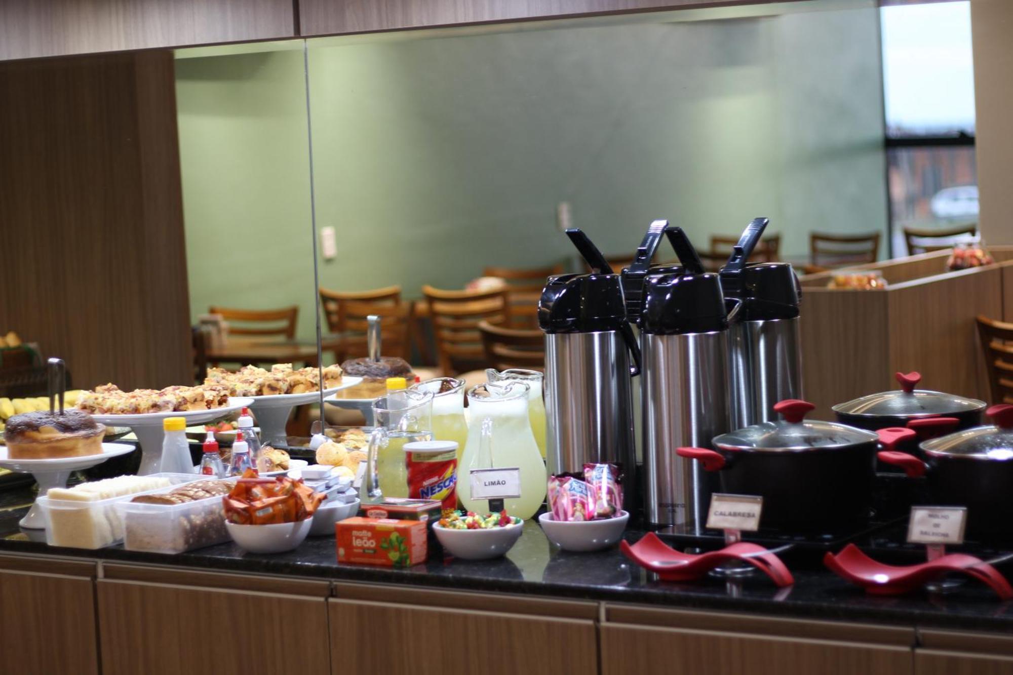 Hotel Park Valparaiso de Goias 외부 사진
